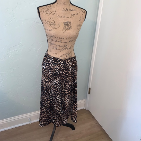 Y2K
Pull-on printed bias midi skirt faux wrap Fairy black animal print cheetah - Picture 9 of 13